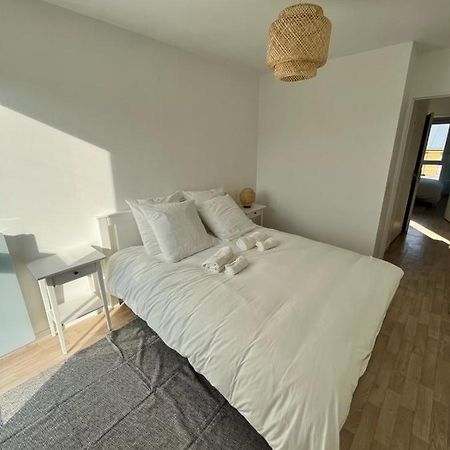 Modern And Bright Apartment Near Paris Ла-Курнёв Экстерьер фото