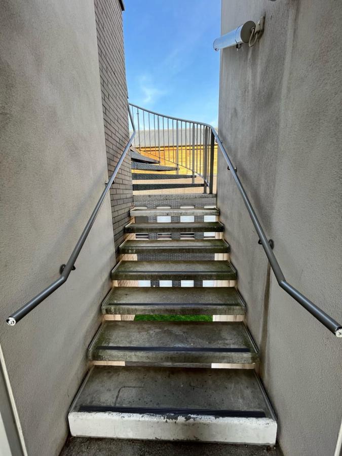 Modern And Bright Apartment Near Paris Ла-Курнёв Экстерьер фото